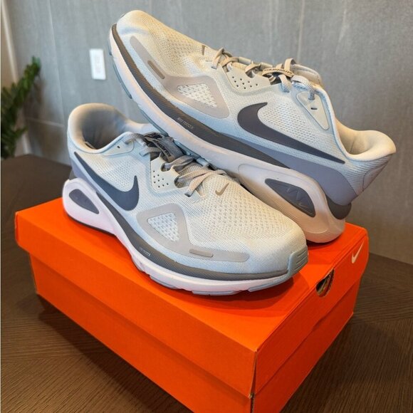 Nike Other - Men’s Nike Structure 26